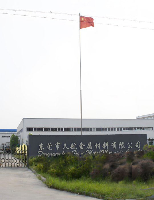 潔臣士科(kē)邁柯洗地(dì)機(jī)，走進車(chē)間(jiān)，領略工(gōng)業(yè)場(chǎng)景清潔利器(qì)