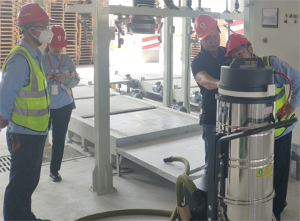 工(gōng)業(yè)灰塵清潔的(de)得(de)力助手--潔臣士工(gōng)業(yè)吸塵器(qì)